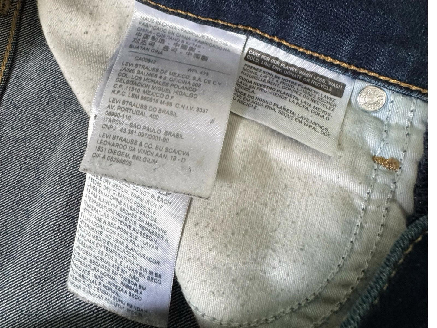 Levi's 314 Shaping Straight Women's Denim Jeans Size 27x32