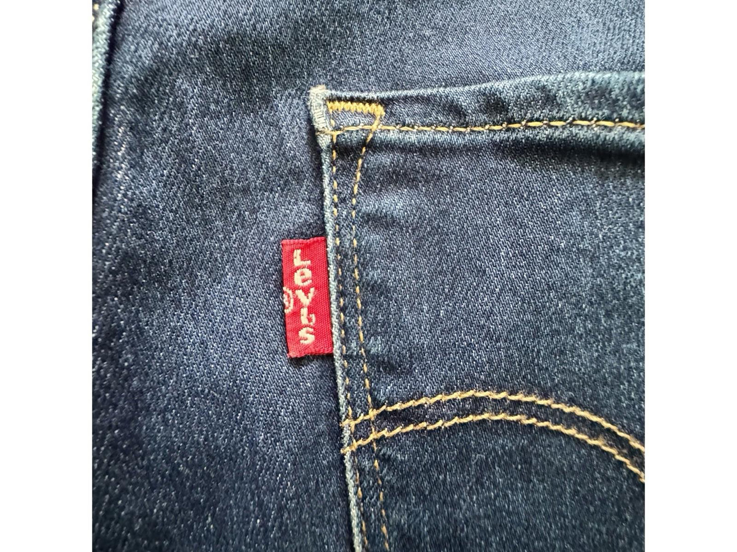 Levi's 314 Shaping Straight Women's Denim Jeans Size 27x32